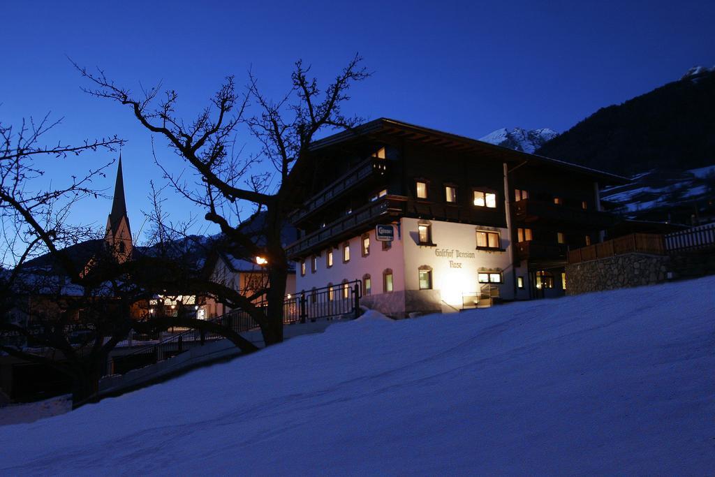 Gasthof Pension Rose Virgen Eksteriør billede